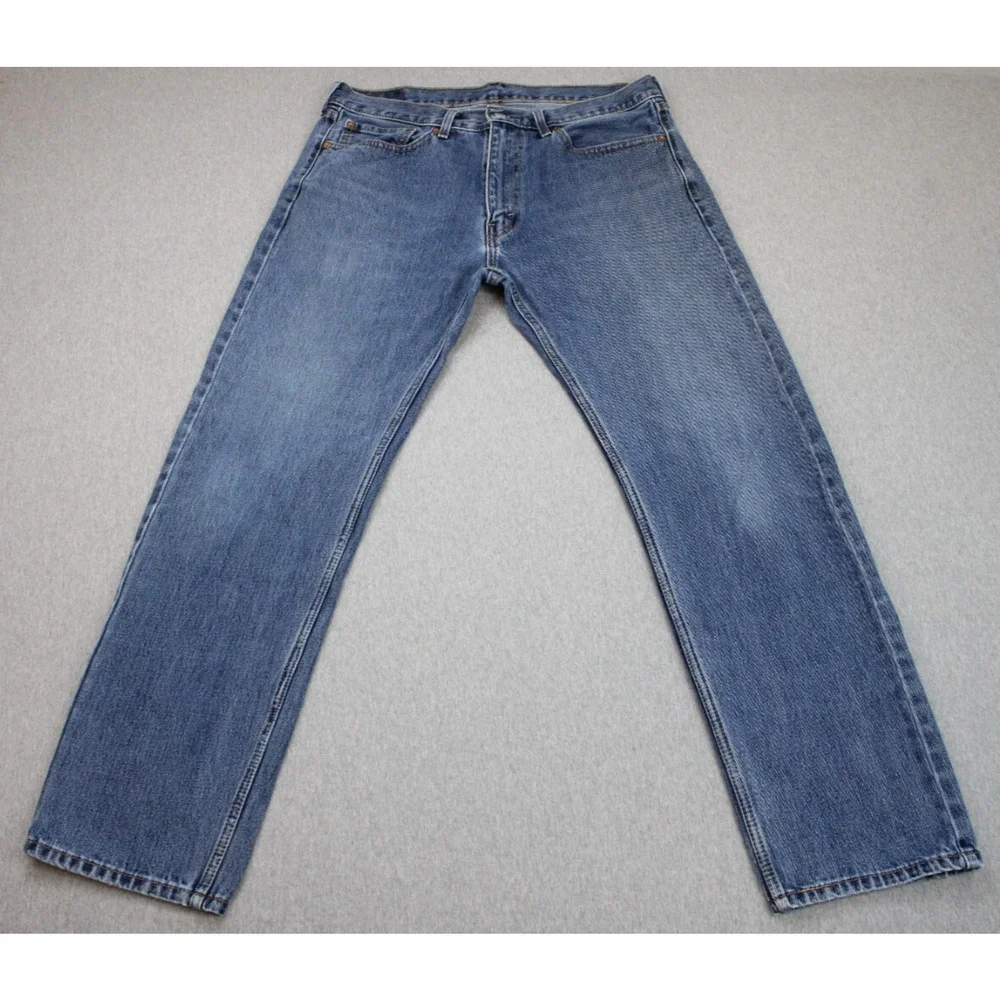 Levi's Jeans Mens 36x32 Blue 505 Straight Leg Medium Wash Classic Denim